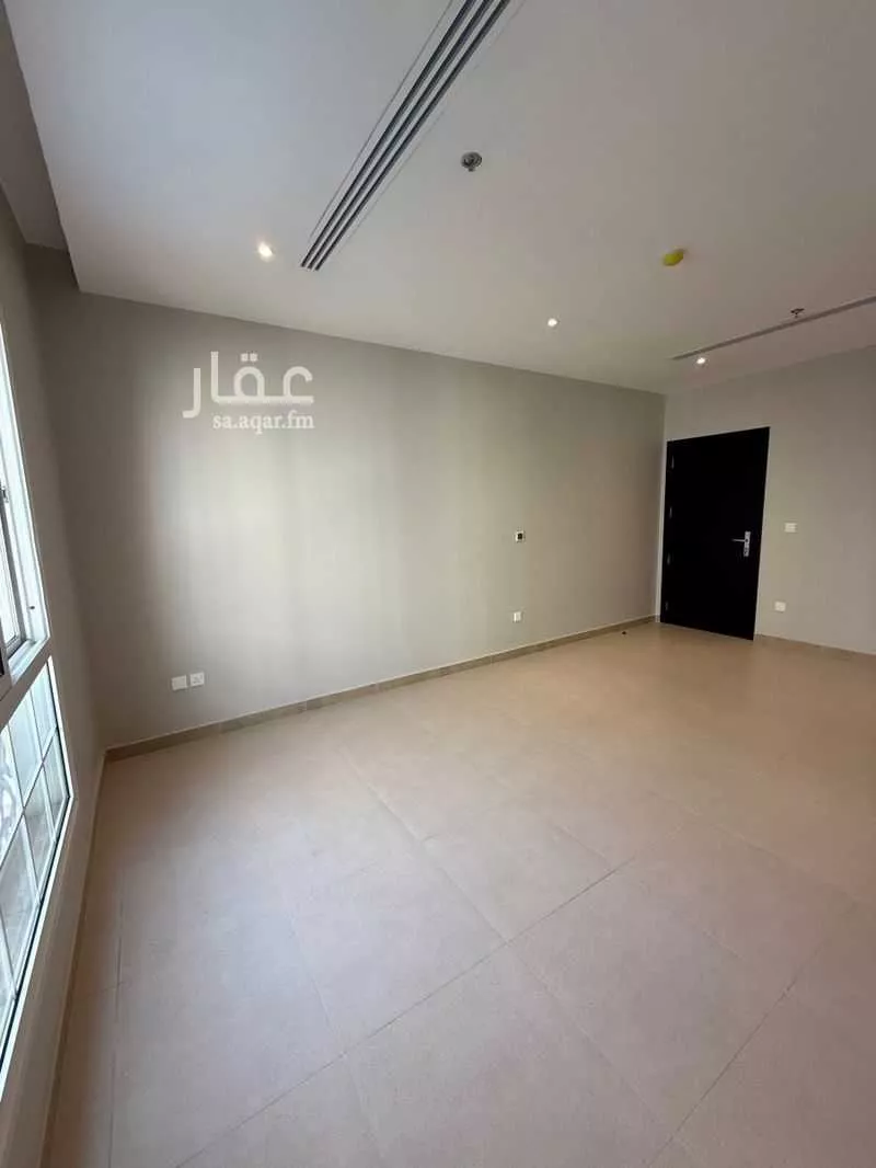 4 bedroom apartment in Ash Shulah 4