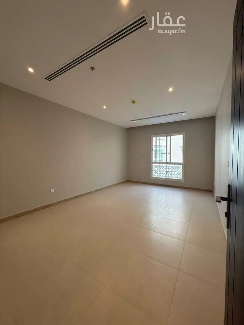 4 bedroom apartment in Ash Shulah 9