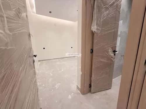 5 bedroom villa in Al Qadisiyah 4