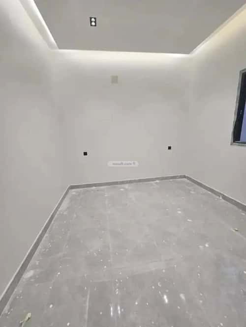 5 bedroom villa in Al Qadisiyah 3