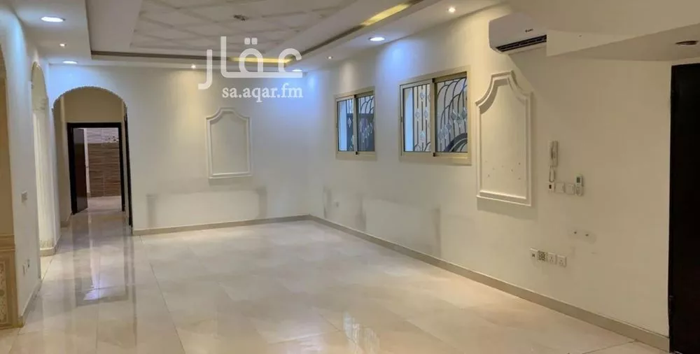 6 bedroom villa in Al Yasmin 2