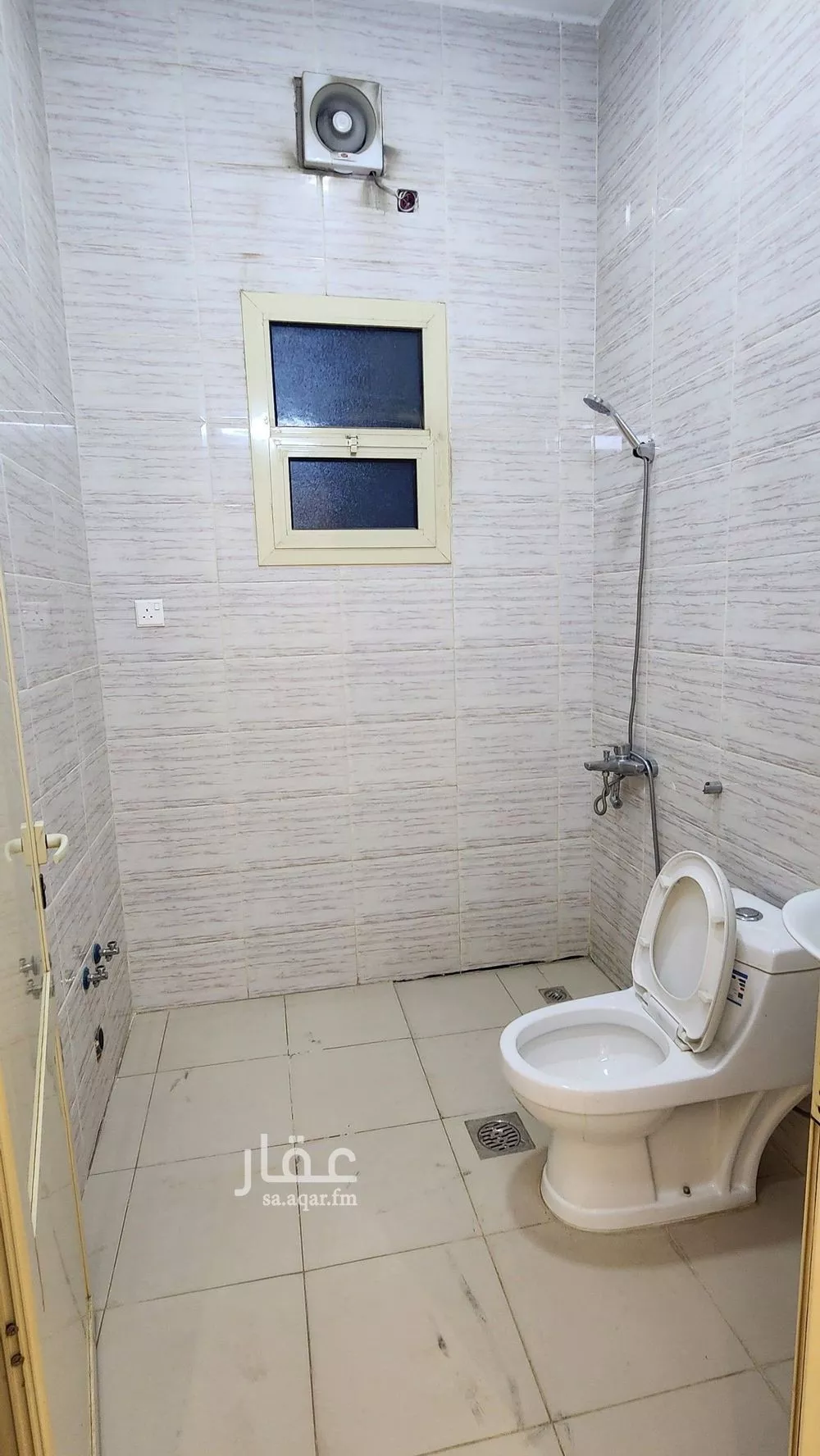 3 bedroom apartment in Al Malqa 6