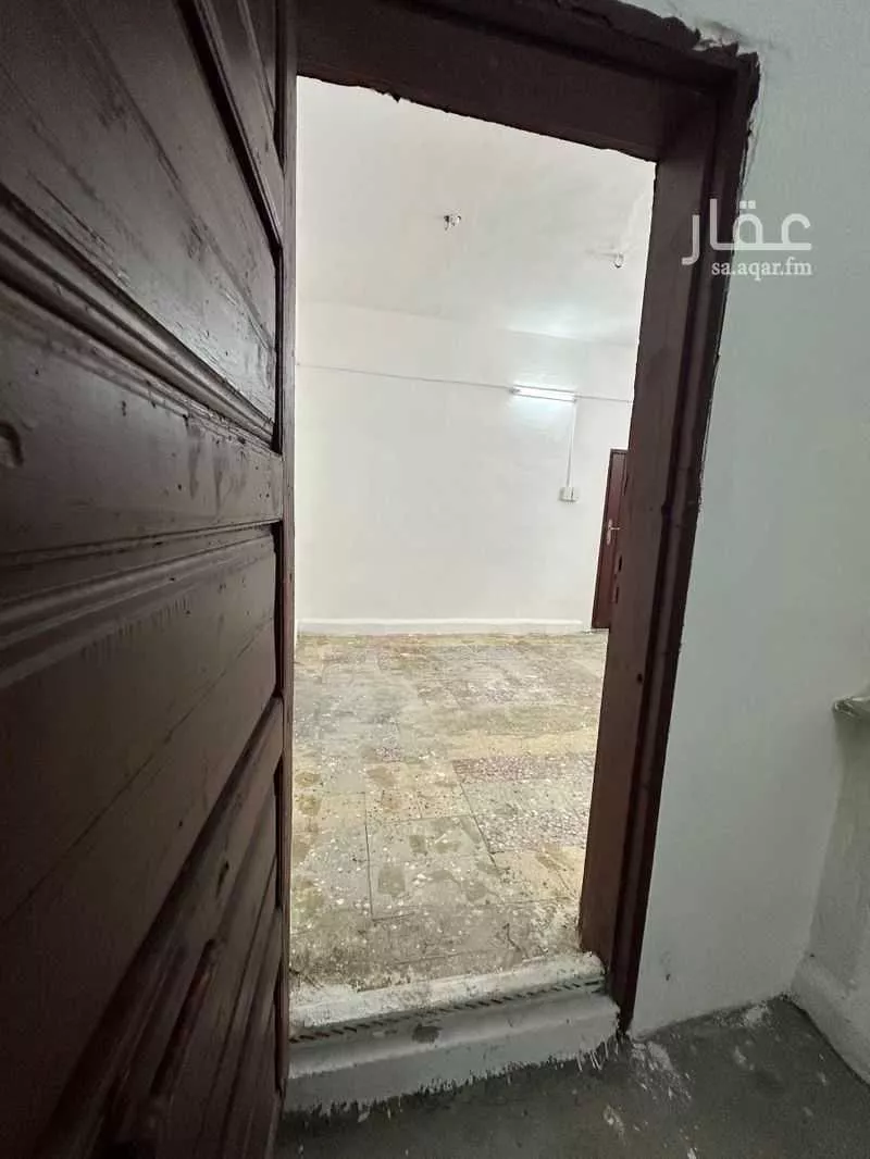 عقار 16 غرف في مدينة العمال، الدمام 8
