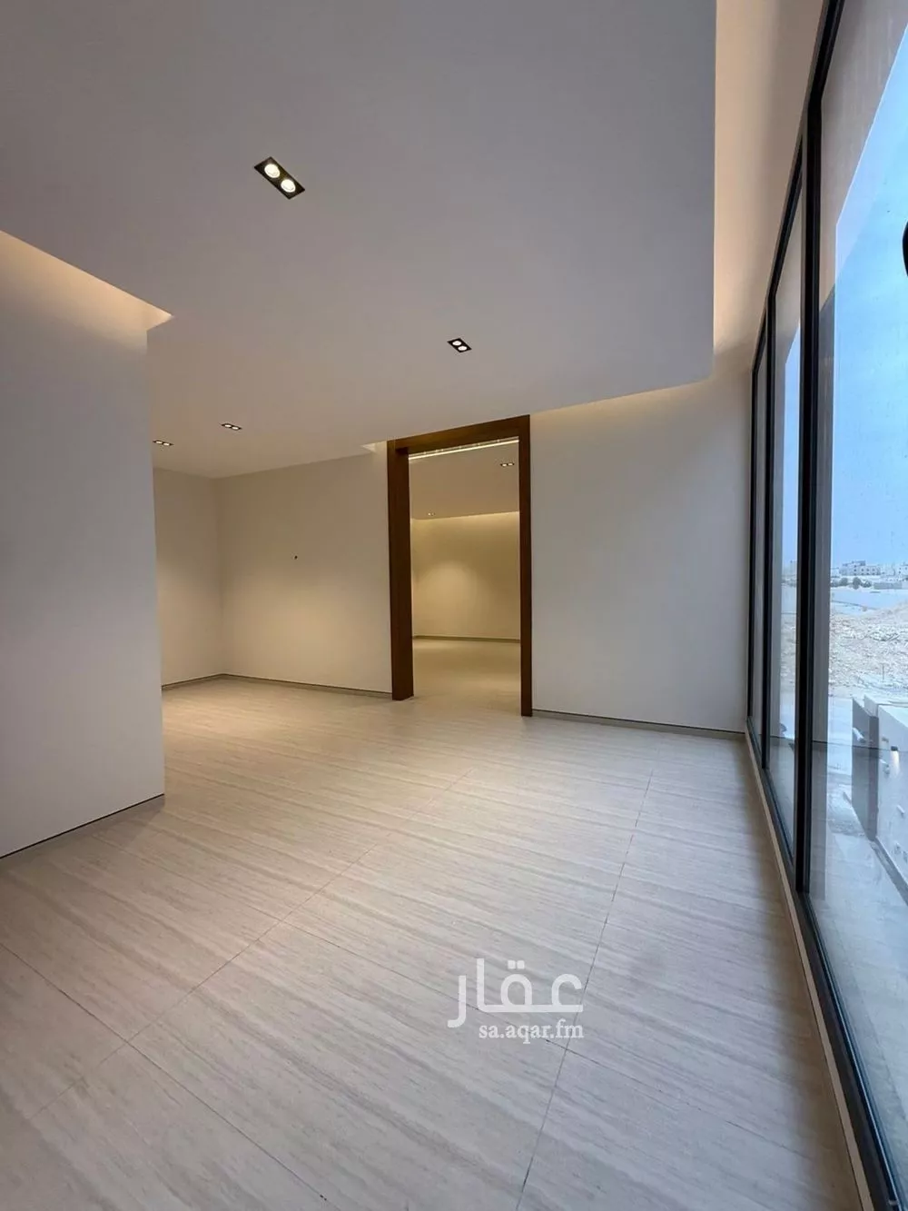 فيلا 5 غرف في العارض 2