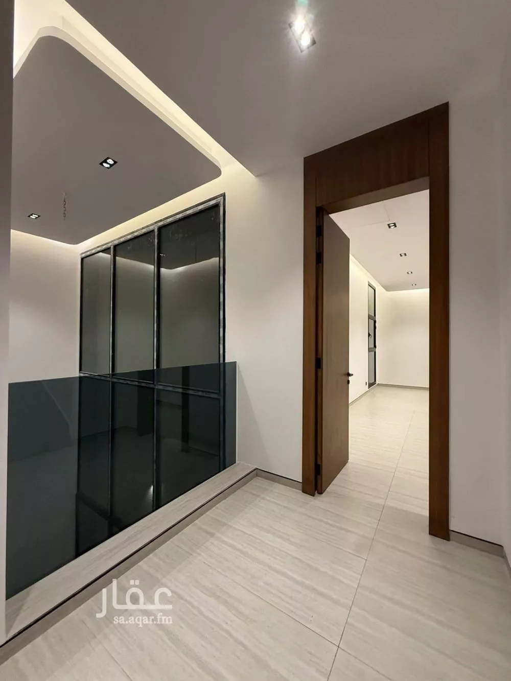 فيلا 5 غرف في العارض 3