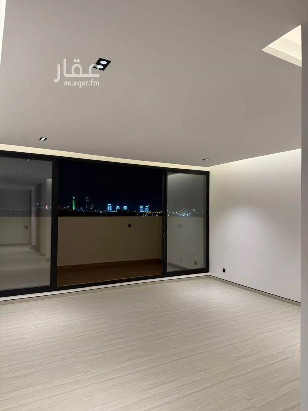 فيلا 5 غرف في العارض 5