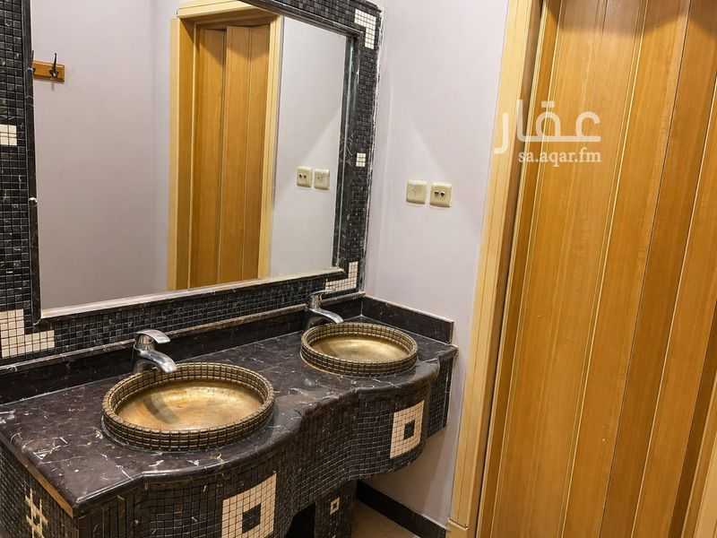 8 bedroom villa in Al Munsiyah 9