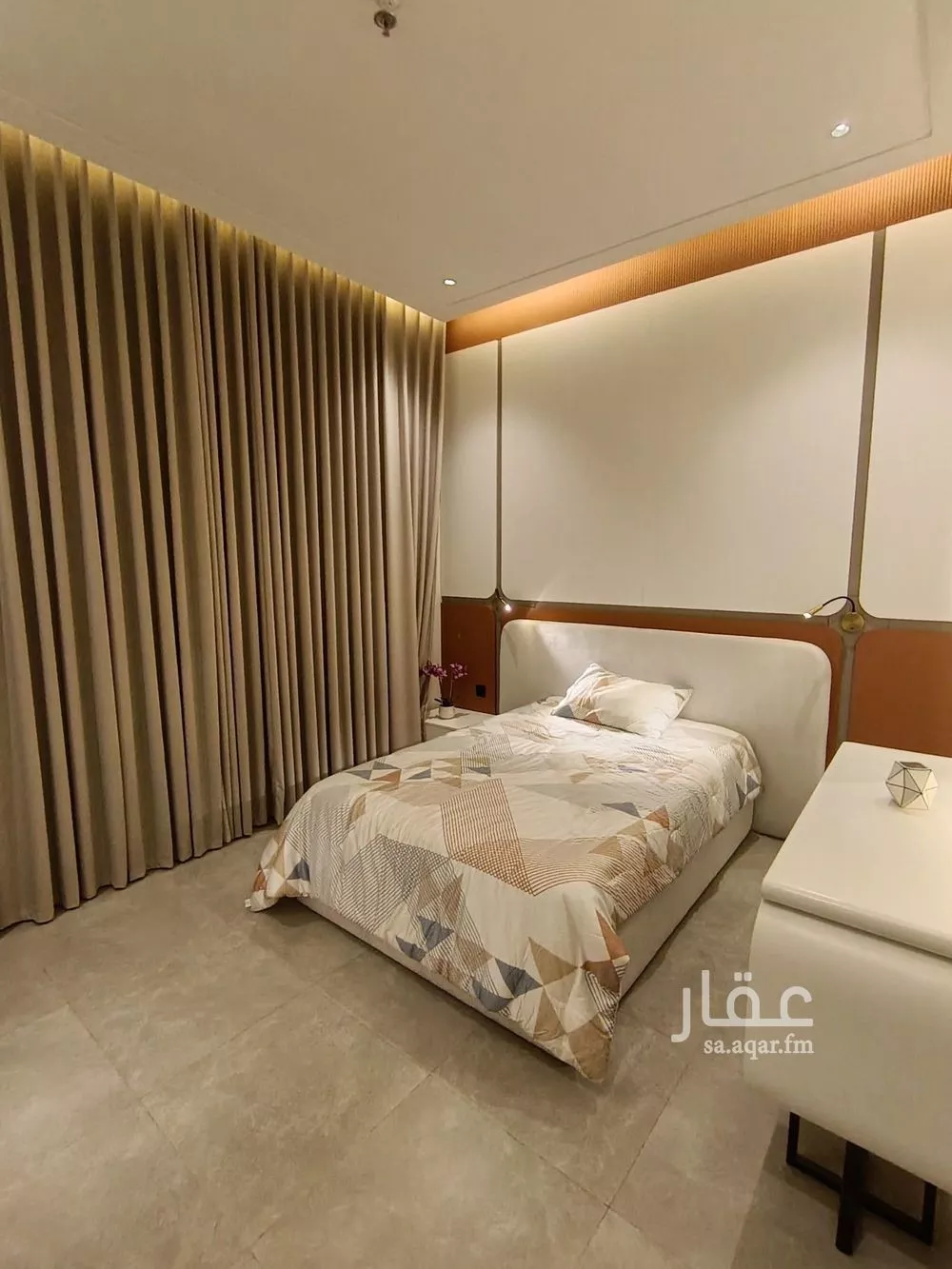 4 bedroom apartment in Al Yarmouk 18
