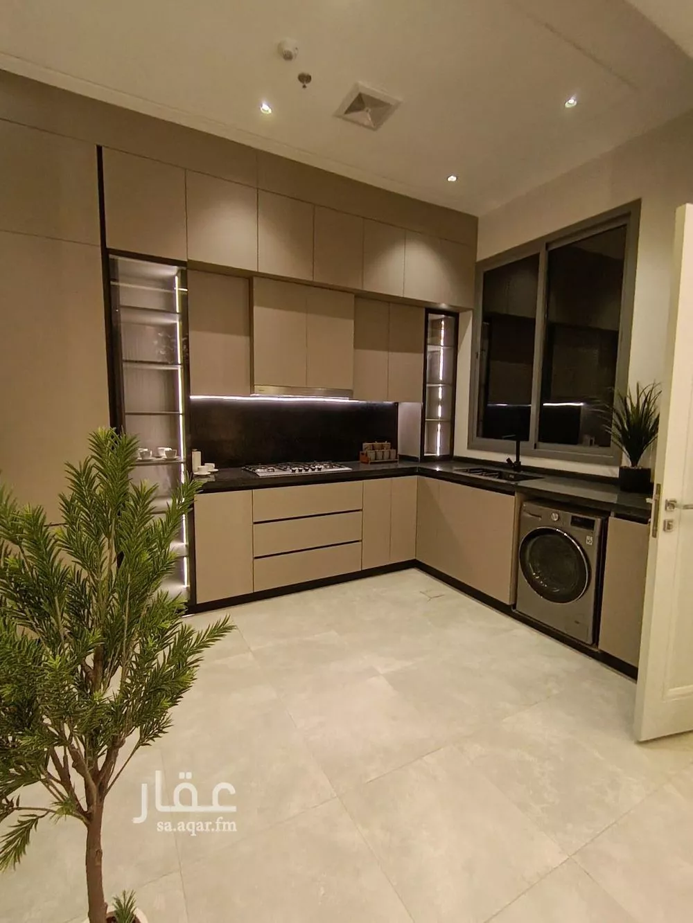 4 bedroom apartment in Al Yarmouk 10