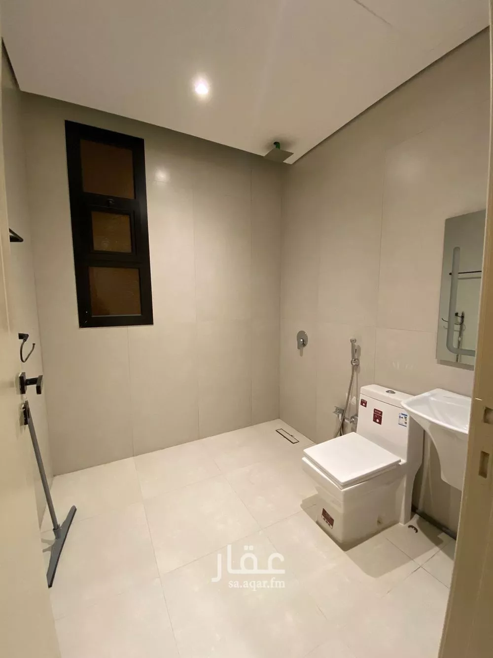 4 bedroom apartment in Al Yarmouk 11
