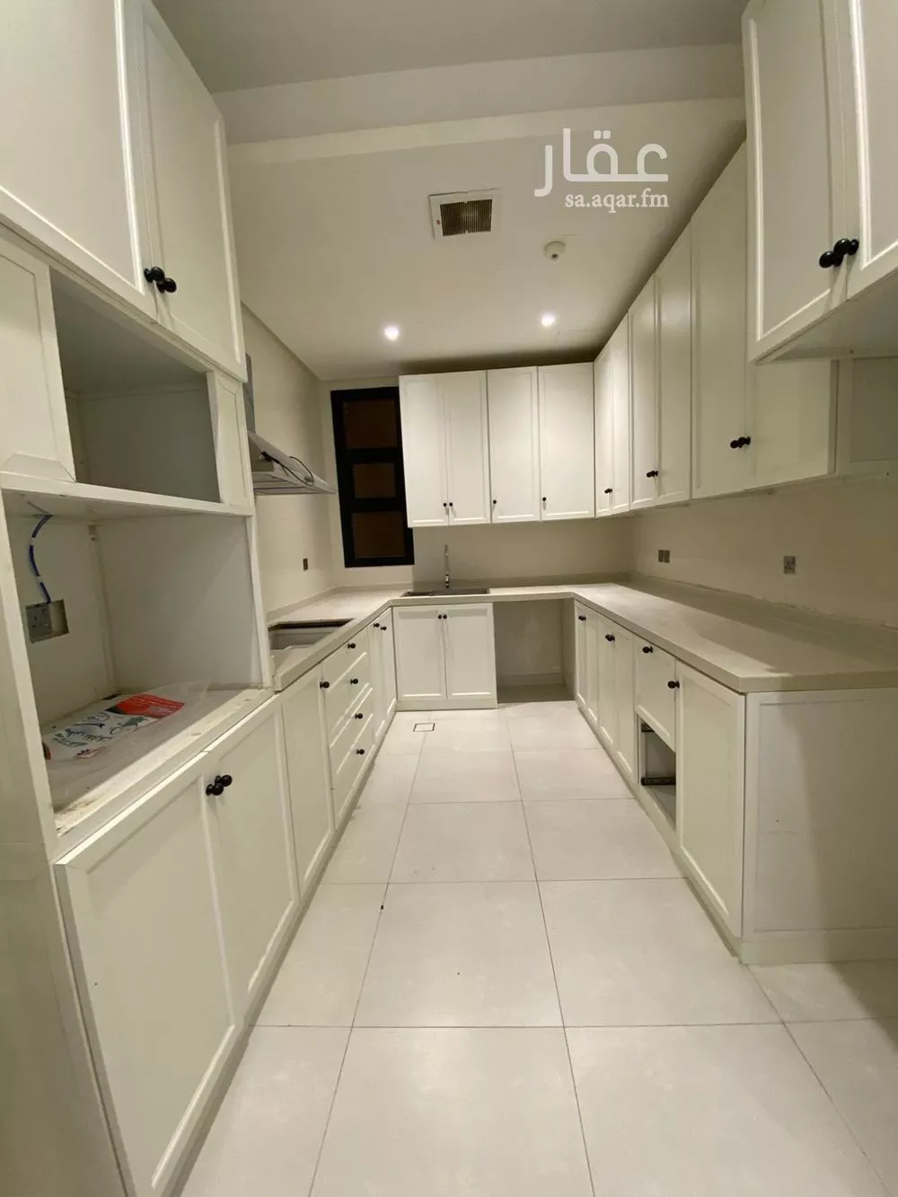 4 bedroom apartment in Al Yarmouk 13