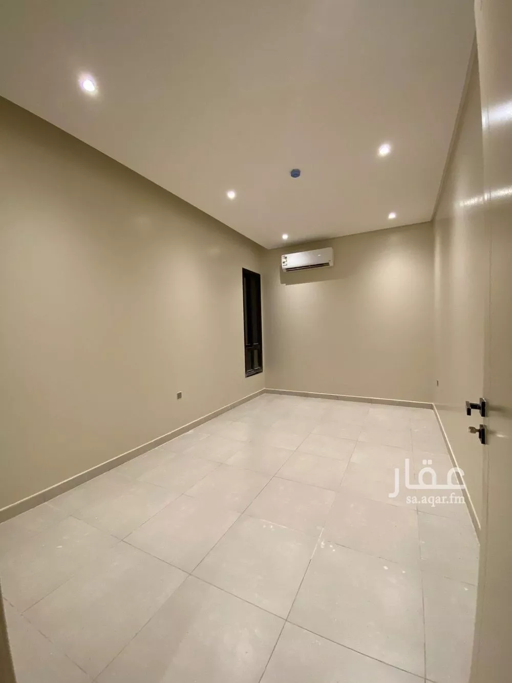 4 bedroom apartment in Al Yarmouk 16
