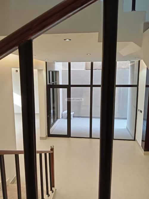 فيلا 7 غرف في العارض 4