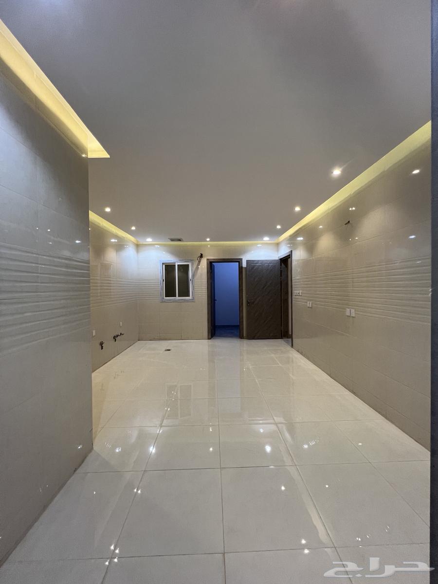 5 bedroom apartment in Al Ranuna 13