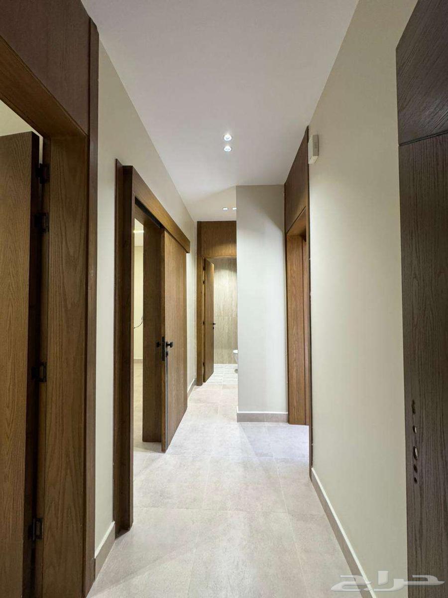 4 bedroom apartment in Ayn Al Khayf 4