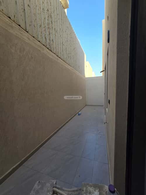 5 bedroom floor in Al Munsiyah 5