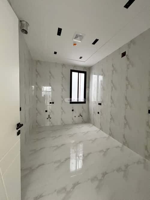 4 bedroom apartment in Al Zahrah 4