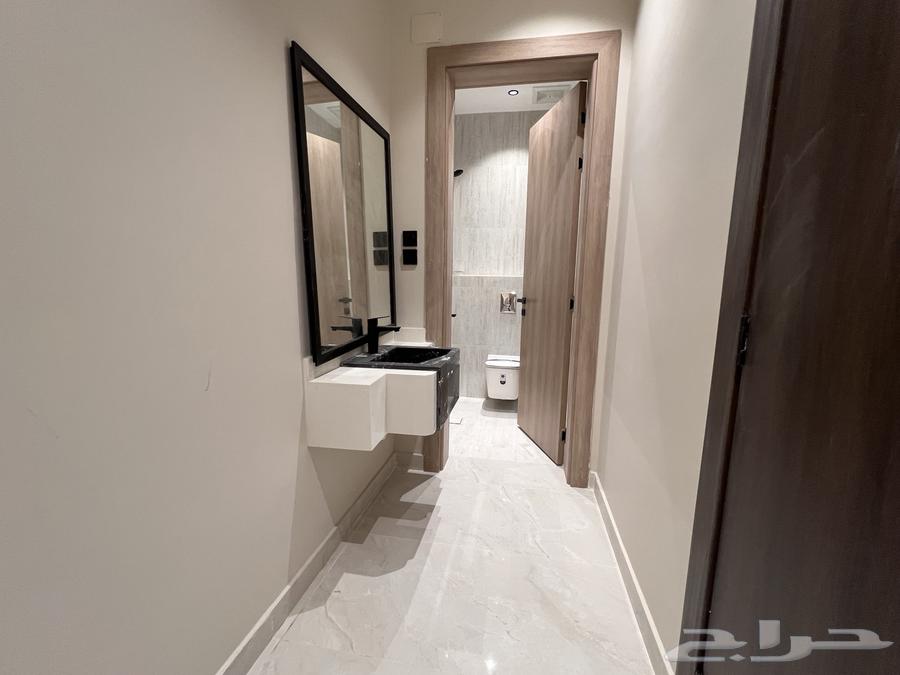 6 bedroom apartment in Bani Bayadah 8