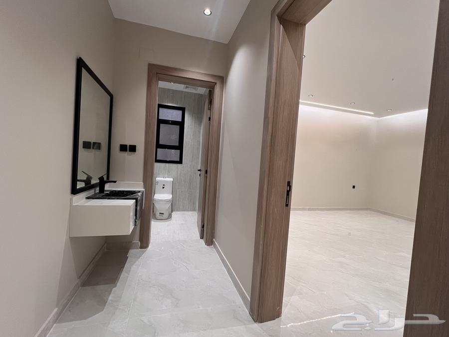 6 bedroom apartment in Bani Bayadah 10