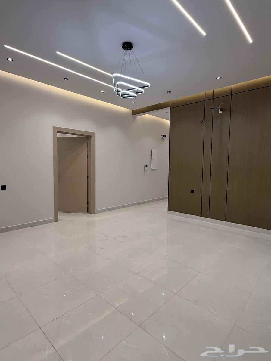6 bedroom apartment in Al Difa 4