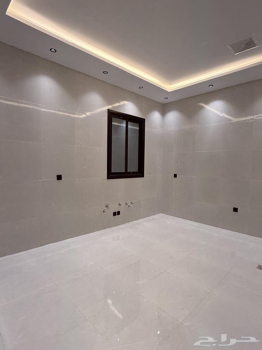 6 bedroom apartment in Al Difa 5