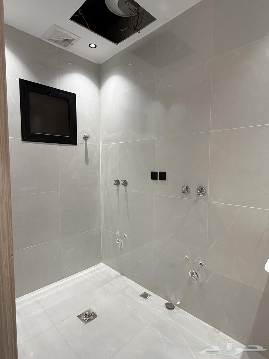 6 bedroom apartment in Al Difa 6