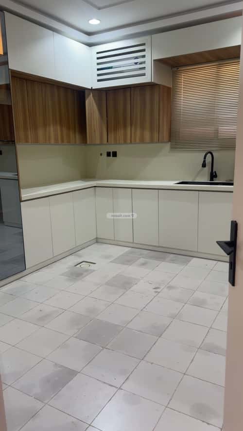 5 bedroom floor in Tuwaiq 12