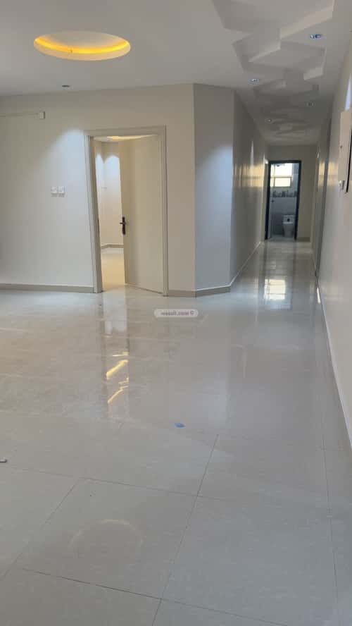 5 bedroom floor in Tuwaiq 11