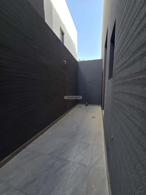 5 bedroom floor in Al Murjan 9