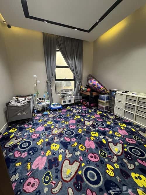 فيلا 5 غرف في عكاظ 1