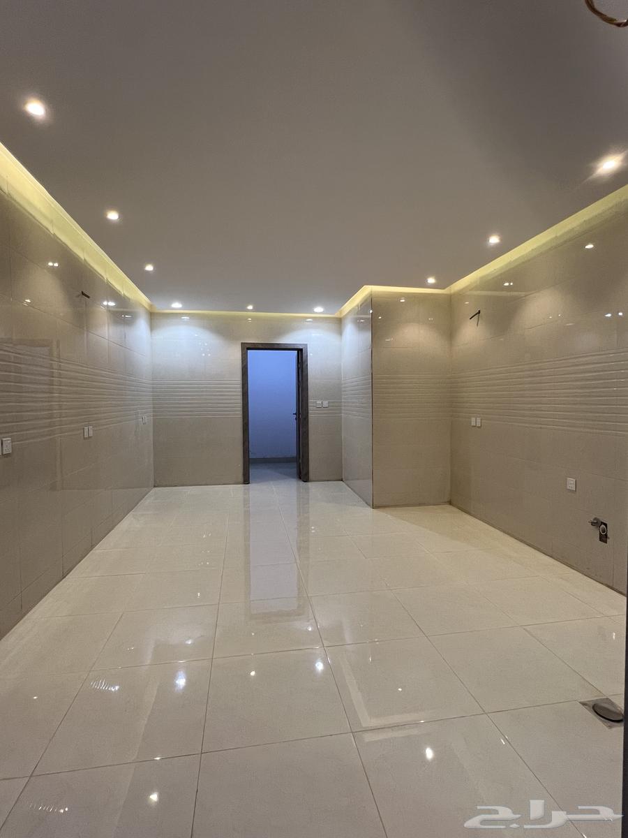 5 bedroom apartment in Al Ranuna 12