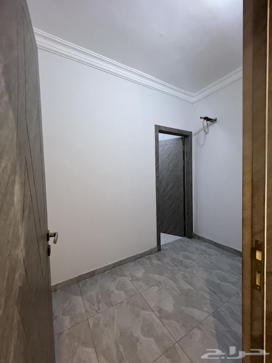 5 bedroom apartment in Al Ranuna 14