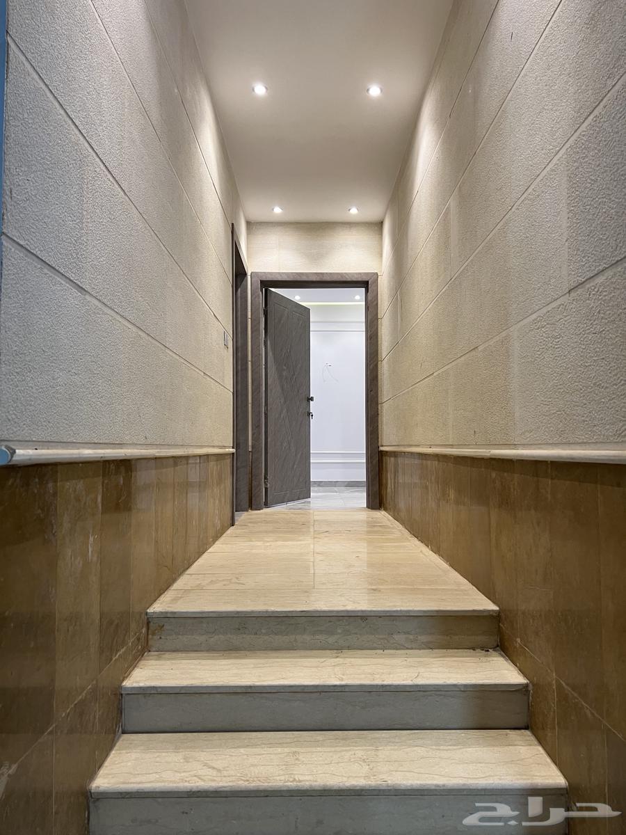 5 bedroom apartment in Al Ranuna 3