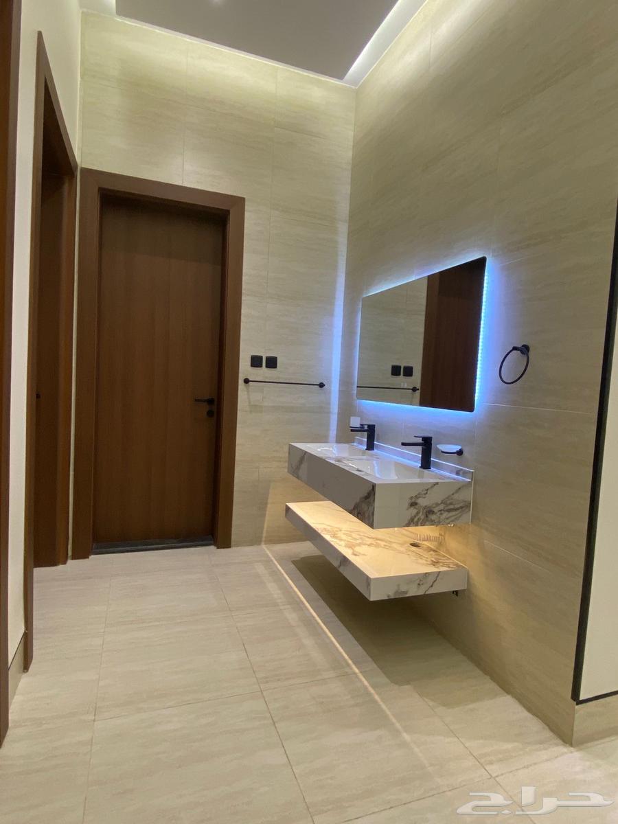 5 bedroom apartment in Al Difa 4