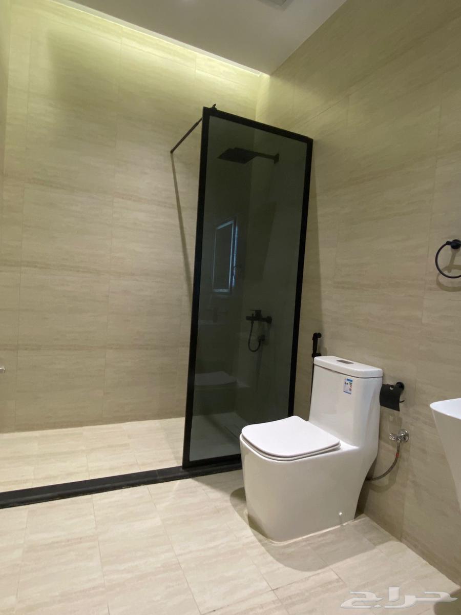 5 bedroom apartment in Al Difa 5