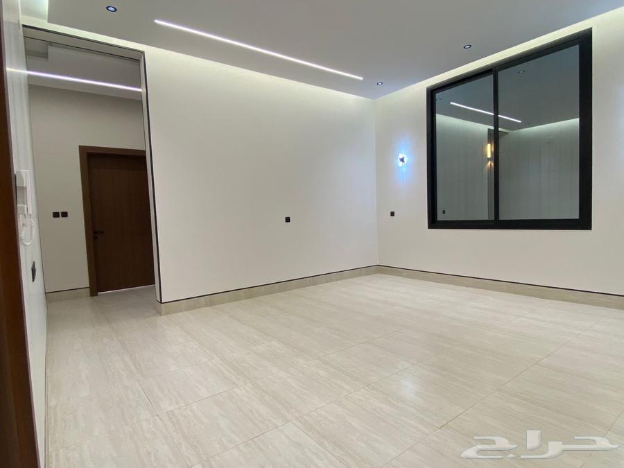 5 bedroom apartment in Al Difa 9