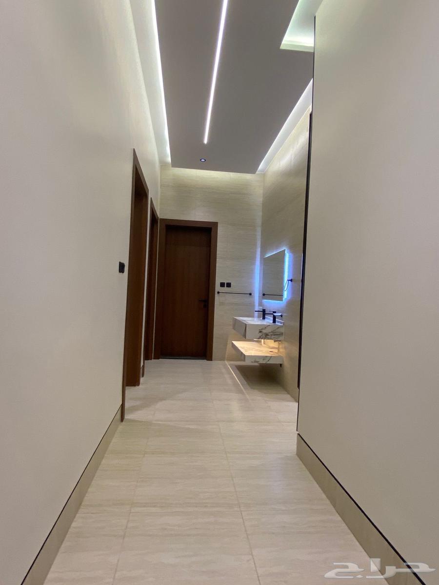 5 bedroom apartment in Al Difa 10