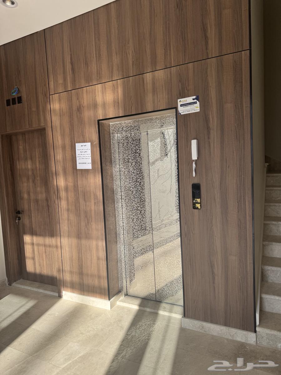 5 bedroom apartment in King Fahd 2