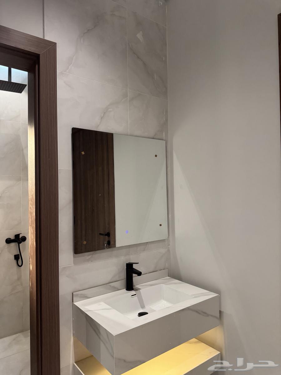 5 bedroom apartment in King Fahd 23