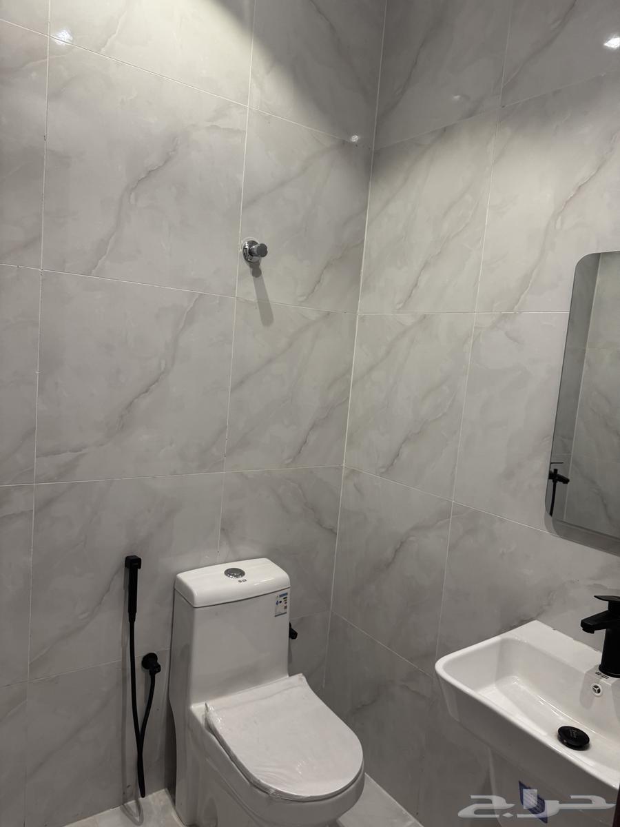5 bedroom apartment in King Fahd 10