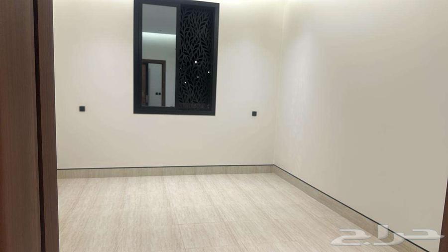 5 bedroom apartment in Al Difa 6