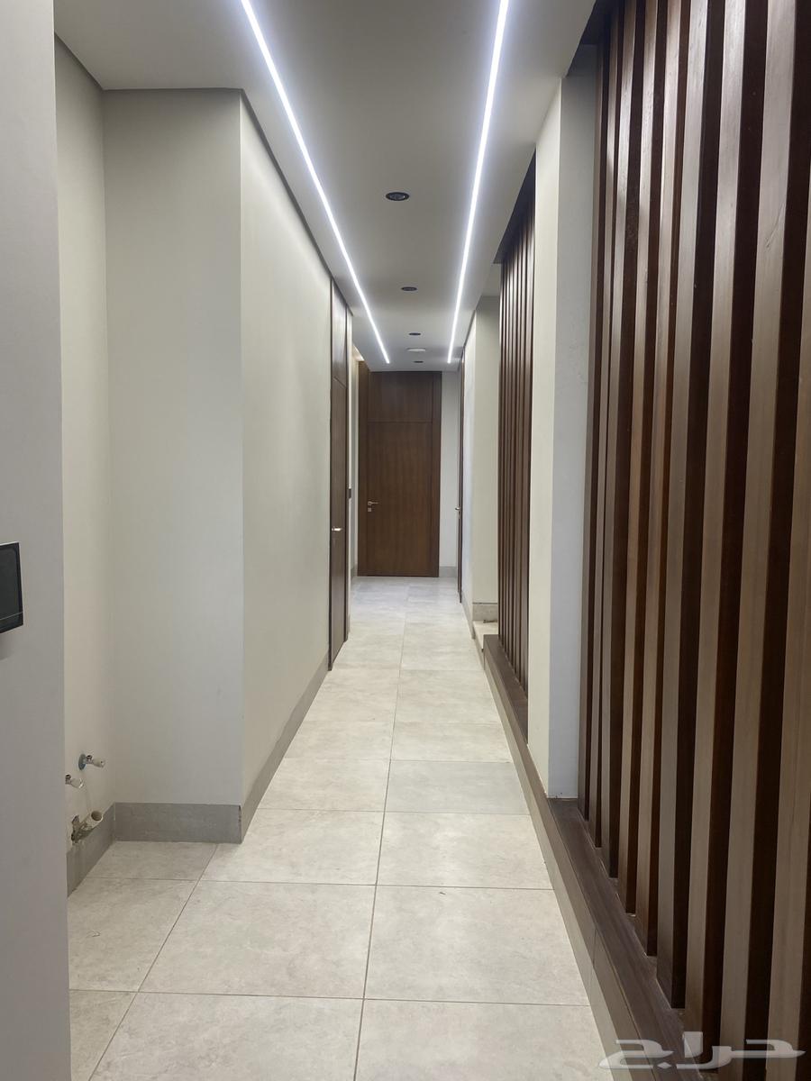 6 bedroom villa in Al Difa 12