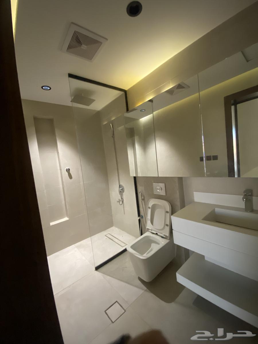 6 bedroom villa in Al Difa 14