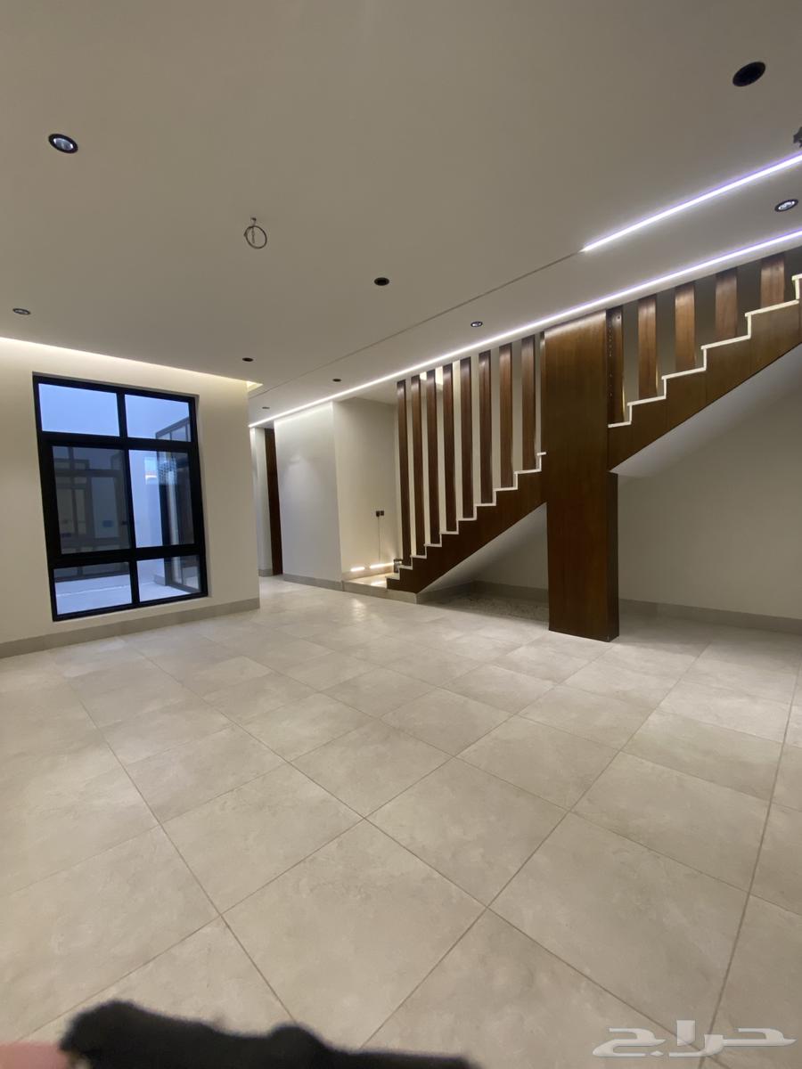 6 bedroom villa in Al Difa 5