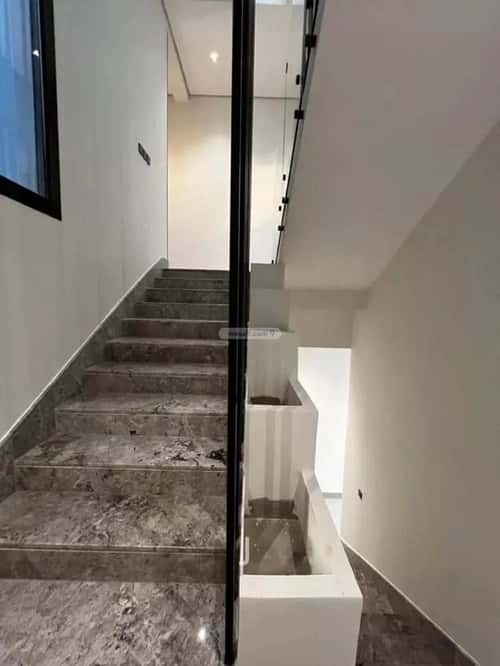 4 bedroom villa in Al Safaa, Riyadh 8