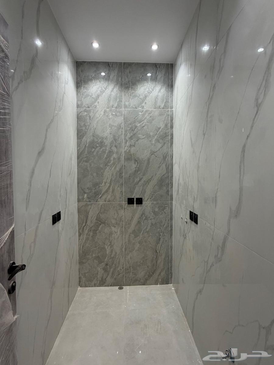 5 bedroom apartment in Warqan 2