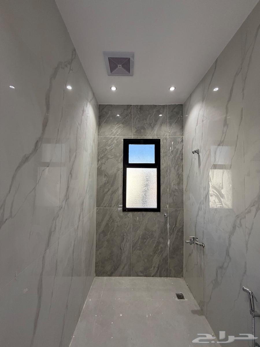 5 bedroom apartment in Warqan 3