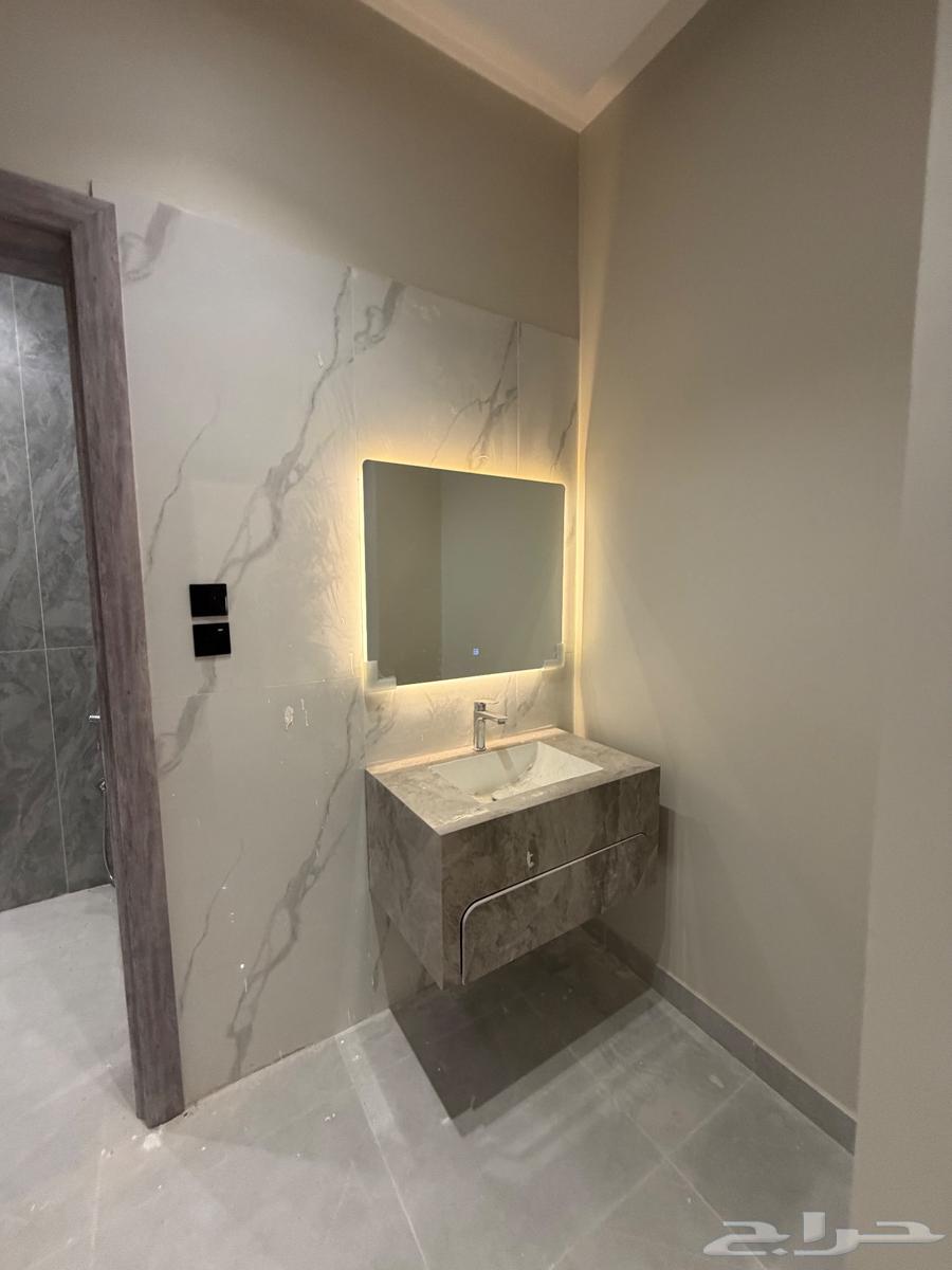 5 bedroom apartment in Warqan 6