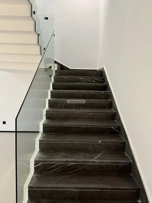 5 bedroom villa in Al Narjis 4