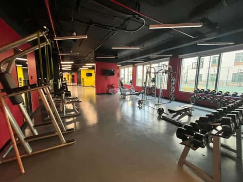 3 bedroom apartment in Al Salamah 4